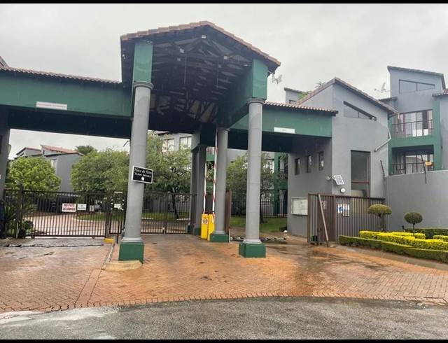 2 BEDROOM TOWNHOUSE FOR SALE IN HONEYDEW